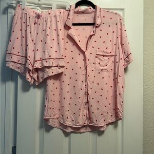 Victoria's Secret Pink Lip Print Pajama Set